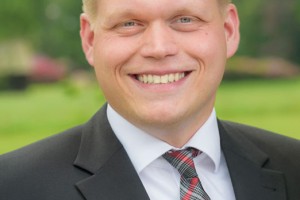 Dr. Lars Konukiewitz